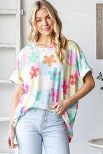 Load image into Gallery viewer, SHORT SLEEVE Daisy PRINT TOP