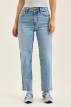 Load image into Gallery viewer, Mid Rise Judy Blue Ankle Straight Fit