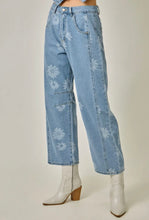 Load image into Gallery viewer, Floral Print Barrel Denim