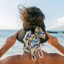 Load image into Gallery viewer, Scarf Accent Visor: Black