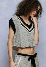 Load image into Gallery viewer, Lace Trim Dot Pink Crop Top