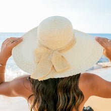Load image into Gallery viewer, Scallop Edge Sunhat: Straw