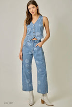 Load image into Gallery viewer, Floral Print Barrel Denim