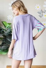 Load image into Gallery viewer, Lilac Paisley Top