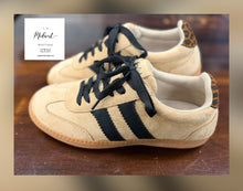 Load image into Gallery viewer, Camel/ Leopard Suede Sneakers