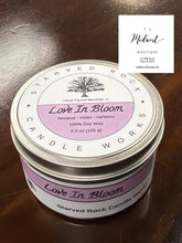 Load image into Gallery viewer, Love in bloom 5.5oz Candle
