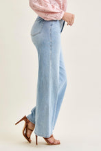 Load image into Gallery viewer, Retro Wide Tummy Control Jeans