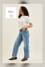 Load image into Gallery viewer, Petite Tummy Control Straight Fit