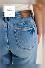 Load image into Gallery viewer, Petite Tummy Control Straight Fit