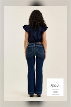 Load image into Gallery viewer, Petite HW Flare Jean