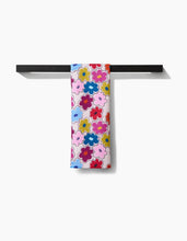 Load image into Gallery viewer, Flower Fling